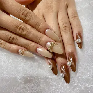 ネイル Queens テイのネイルデザイン