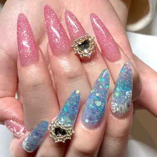 ネイル VOGUE ×SWANのネイルデザイン