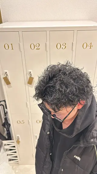 パーマ メンズ 善財 康葵のヘアスタイル