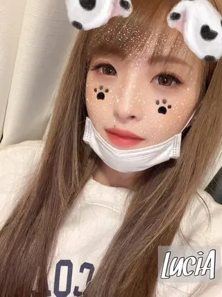 ロング LuciA エクステカラーのヘアスタイル