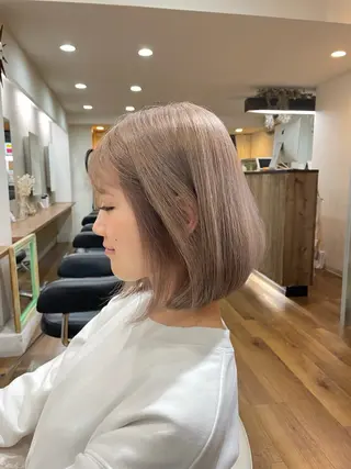 ミディアム カラー 大槻 芽衣のヘアスタイル