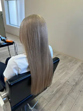 カラー Honoka (ほのか)のヘアスタイル