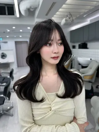 セミロング 映える顔まわり/前髪 特化 💗 ユキマのヘアスタイル