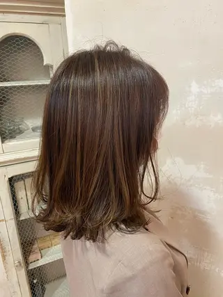 ミディアム 井上 日菜乃のヘアスタイル