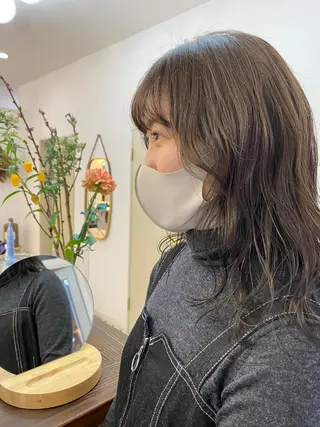 カラー ボブ/ハイトーン REINAのヘアスタイル