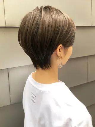 ショート カラー 似合わせ/小顔カット 🔷山方直也のヘアスタイル