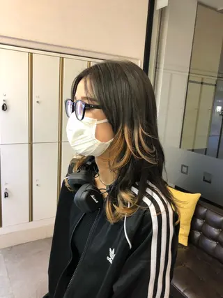 ロング カラー 渕向 克海のヘアスタイル