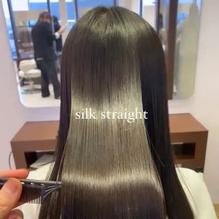 ロング 他店で断られた方歓迎 ブリーチ縮毛矯正のヘアスタイル