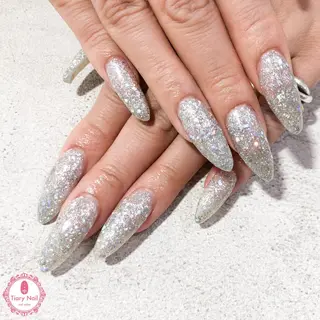 ネイル tiarynail K K🐼のネイルデザイン