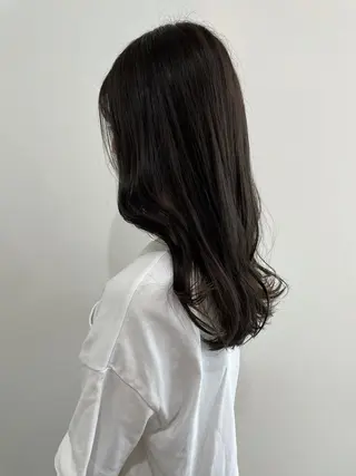 セミロング カラー 🤍似合わせパーマ 奥田沙耶🫧のヘアスタイル