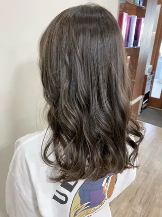 カラー SALOWIN栄 高須大貴のヘアスタイル