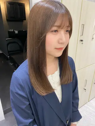 セミロング むく。/顔周りカット /髪質改善ストレートのヘアスタイル