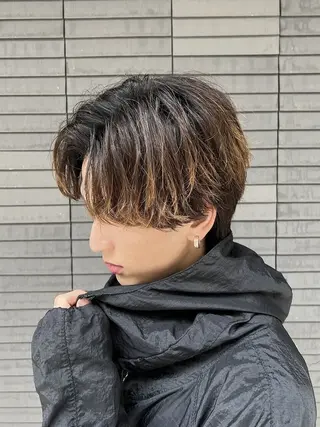 ショート パーマ メンズ 東 拓己のヘアスタイル