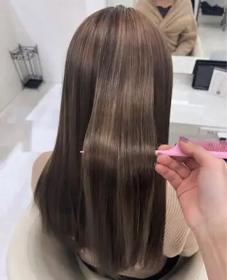 ロング カラー momo /レイヤー/暖色のヘアスタイル