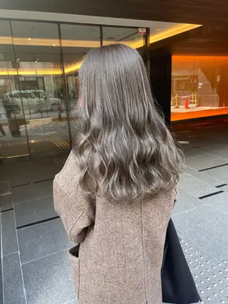 ミディアム カラー 西村あきや トレンド韓国ヘアのヘアスタイル