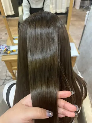 ロング 縮毛矯正⚡️カラー いいじまのヘアスタイル