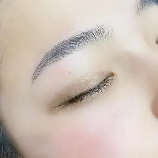 尾上 茉由のマツエク・マツパデザイン