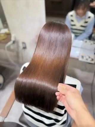 セミロング 若命燿史／レイヤー 縮毛矯正/髪質改善のヘアスタイル