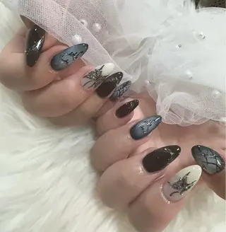 ネイル &ME ネイルサロンのネイルデザイン