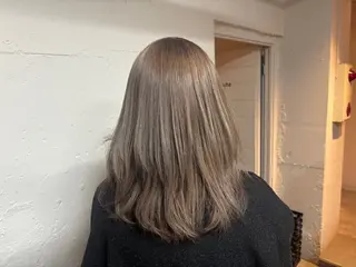 ミディアム カラー 🩵似合わせカット SEIRA🩵のヘアスタイル