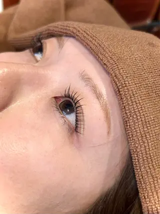 マツエク・マツパ Le Lien OURAのヘアスタイル