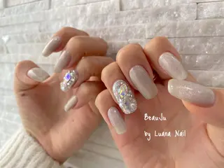 ネイル BeauJu by Luana Nailのネイルデザイン