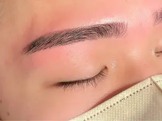 メンズ アイブロウ 🌱Ai Quick 新宿/シノネ🪞🫧のヘアスタイル
