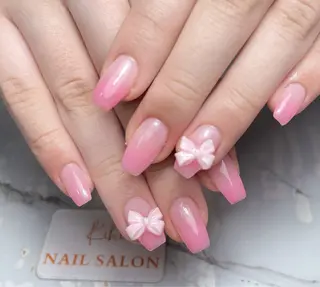 ネイル 💕鈴木ユリ パラジェル/オフ無料のネイルデザイン