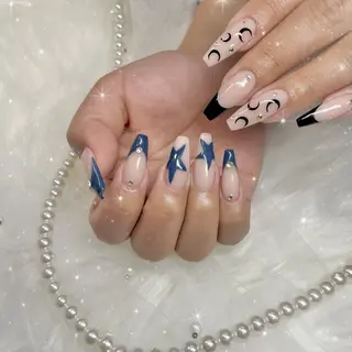 ネイル Blue daisy RIN🎀のネイルデザイン