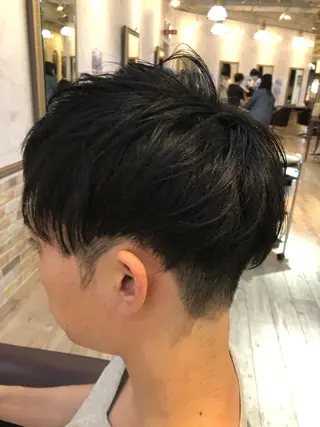メンズ Noyヨシモト ヒロトのヘアスタイル
