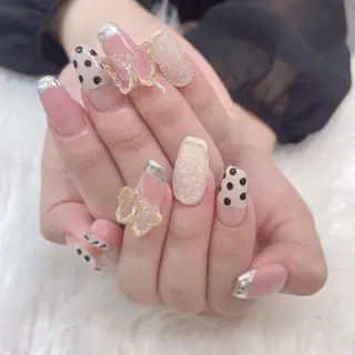 ネイル 🦋ネイルサロン ブラン🌈ゆりのネイルデザイン