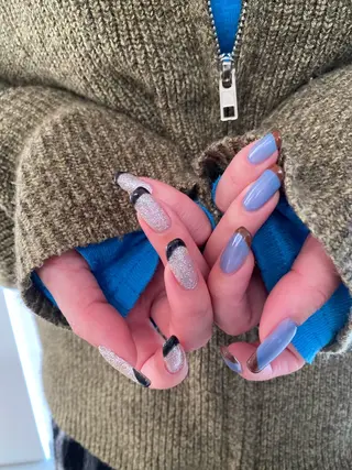 ネイル whitepaper 🔷IZUMIのネイルデザイン