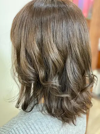 カラー SALOWIN栄 高須大貴のヘアスタイル