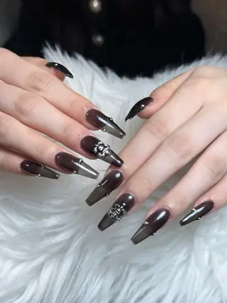 ネイル Julli NailStudioのネイルデザイン