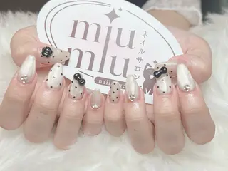 ミディアム yu naのネイルデザイン