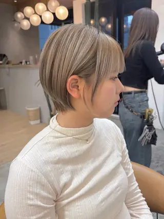 ショート オリーブベージュ/シ ョートボブたまき🧡のヘアスタイル