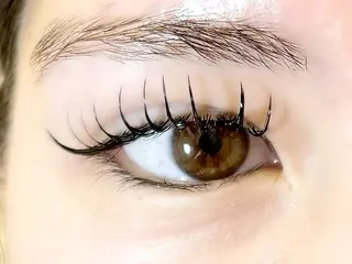 マツエク・マツパ emelu 山本の眉毛・アイブロウイメージ