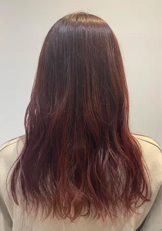 ロング 鈴木 紗耶子のヘアスタイル