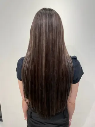 セミロング カラー ブリーチ👩🦳/ ✂︎MANAMIのヘアスタイル