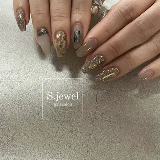 ネイル S. JEWELのネイルデザイン