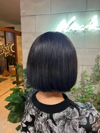 ショート yuto /ブリーチ /艶カラー/縮毛矯正のヘアスタイル