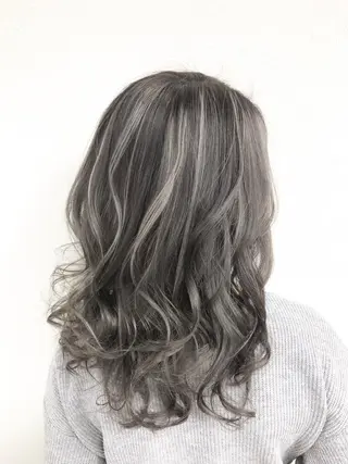 カラー ダブルスキルエクステ /羽エクステ白石宇由のヘアスタイル