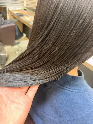 セミロング 髪質改善・縮毛・ 艶髪カラー　Maruのヘアスタイル