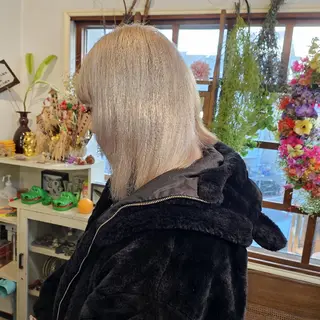 ミディアム カラー あべかりん/原宿 /マツパ/ハイトーンのヘアスタイル