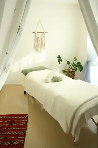 ニキビ・毛穴改善 🌿ハーブピーリングのエステ・リラクイメージ