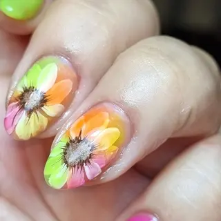 ネイル Nailsalon Tsuki.のネイルデザイン