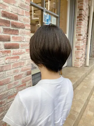ショート カラー 🫧透明感イルミナ カラー🫧三浦菜々子のヘアスタイル