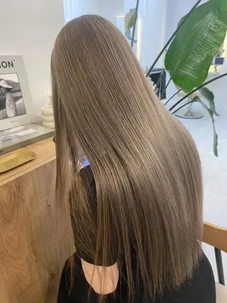 ロング 透明感カラー／メンズ 特化kazumaのヘアスタイル