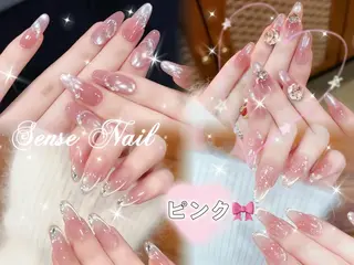 ネイル Queening 🦋のネイルデザイン