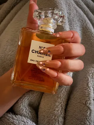 ネイル Nani❤️‍🔥 ❤️‍🔥のネイルデザイン